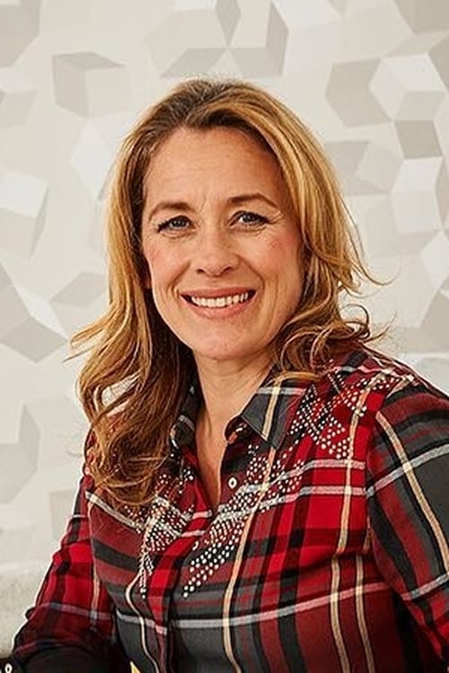 Picture of Sarah Beeny