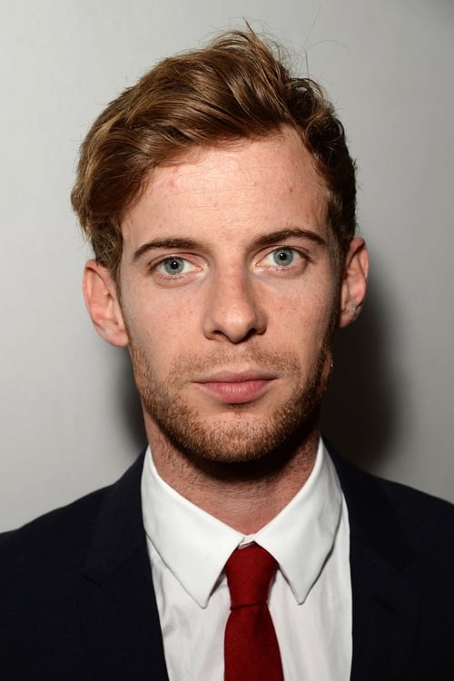 Picture of Luke Treadaway