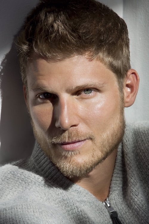 Picture of Travis Van Winkle