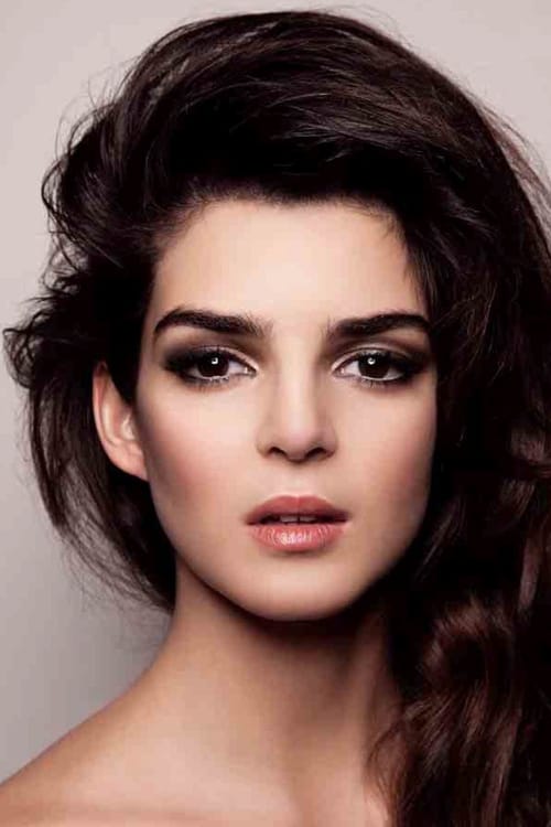 Picture of Clara Lago