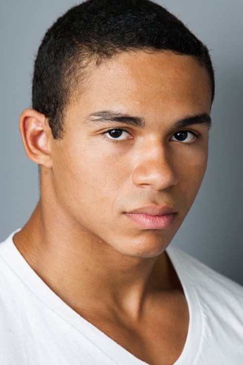 Picture of Noah Gray-Cabey