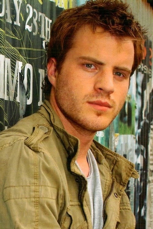 Picture of Robert Kazinsky