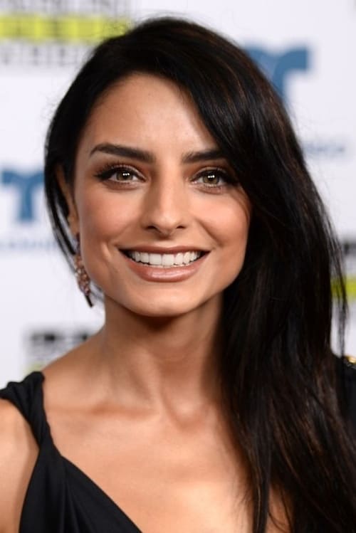 Picture of Aislinn Derbez