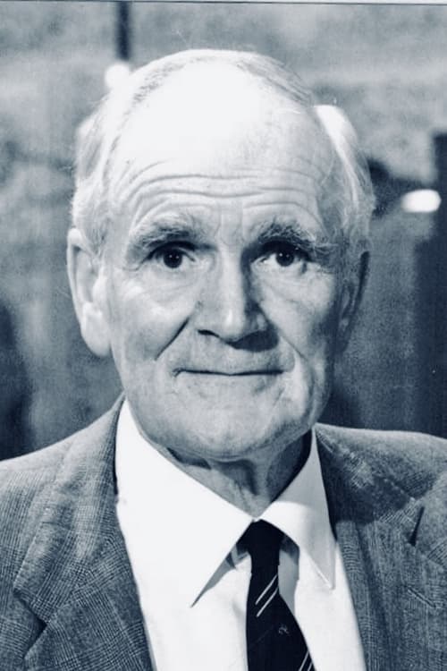 Picture of Desmond Llewelyn