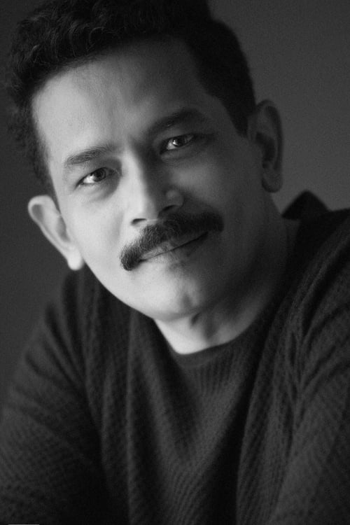 Picture of Atul Kulkarni