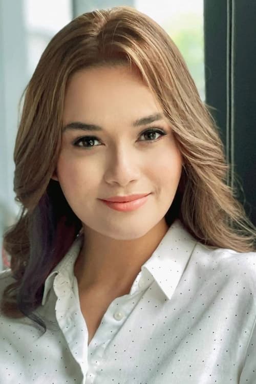 Picture of Yasmien Kurdi