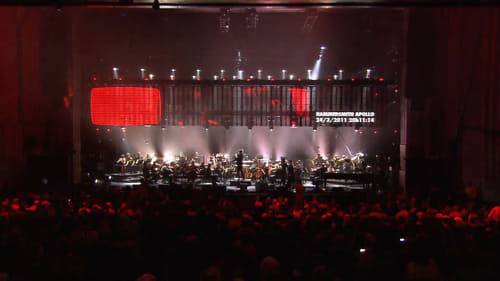 Still image taken from Peter Gabriel: New Blood, Live In London