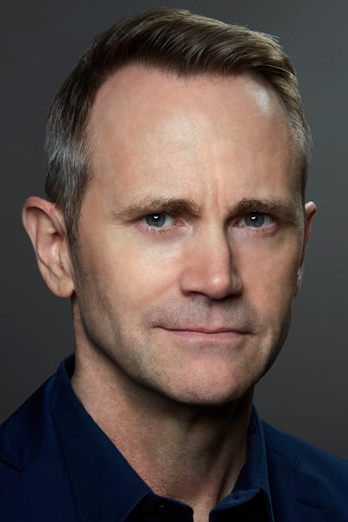 Picture of Lee Tergesen