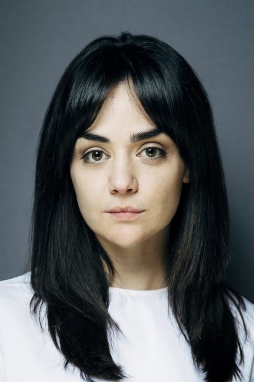 Picture of Hayley Squires