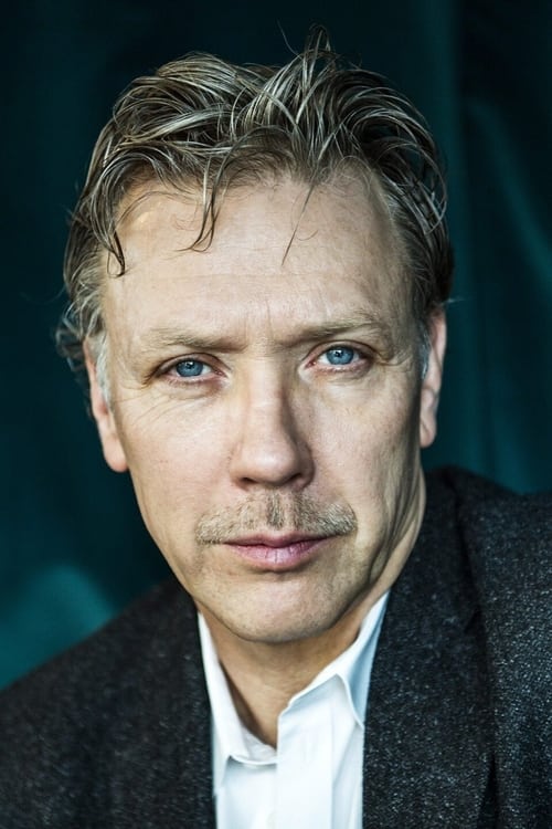 Picture of Mikael Persbrandt