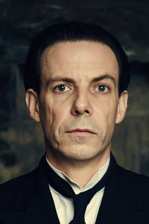 Picture of Noah Taylor