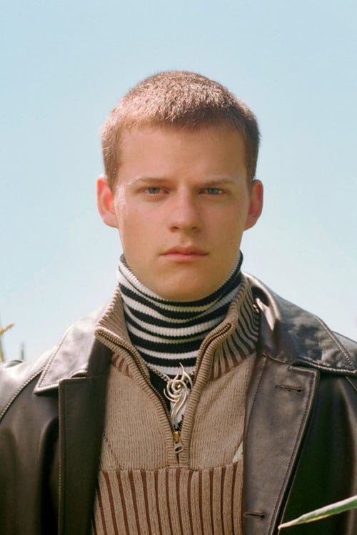 Picture of Lucas Hedges