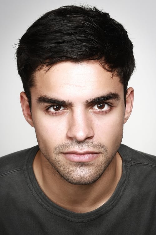 Picture of Sean Teale