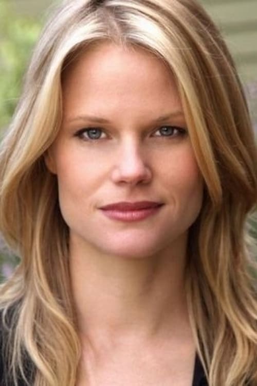 Picture of Joelle Carter