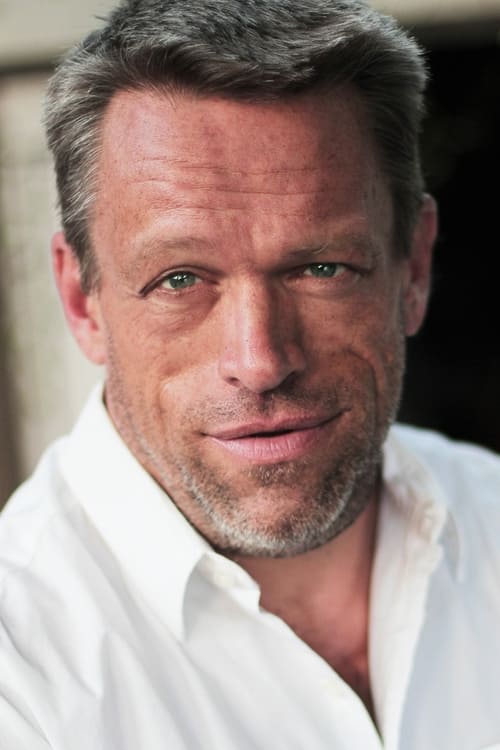 Picture of Brian Thompson