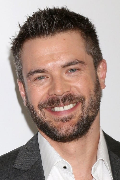 Picture of Charlie Weber