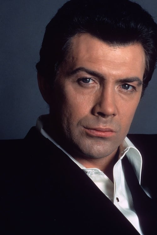 Picture of Lewis Collins
