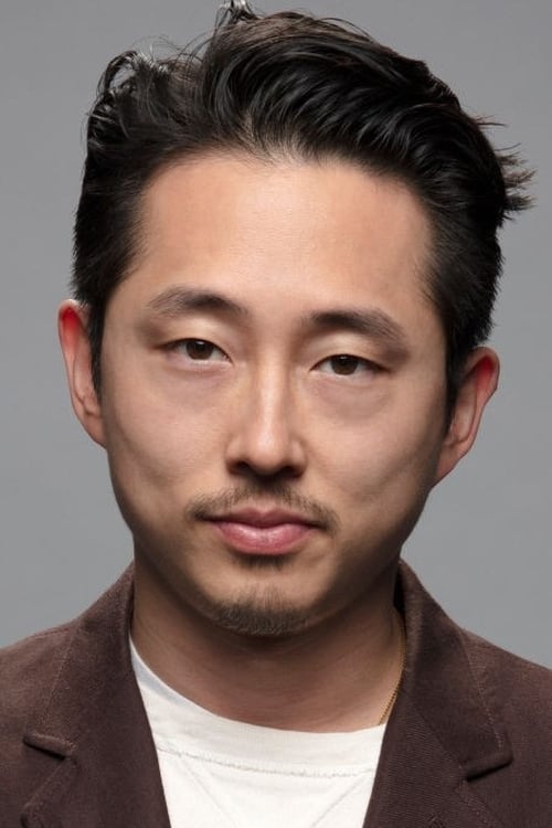 Picture of Steven Yeun