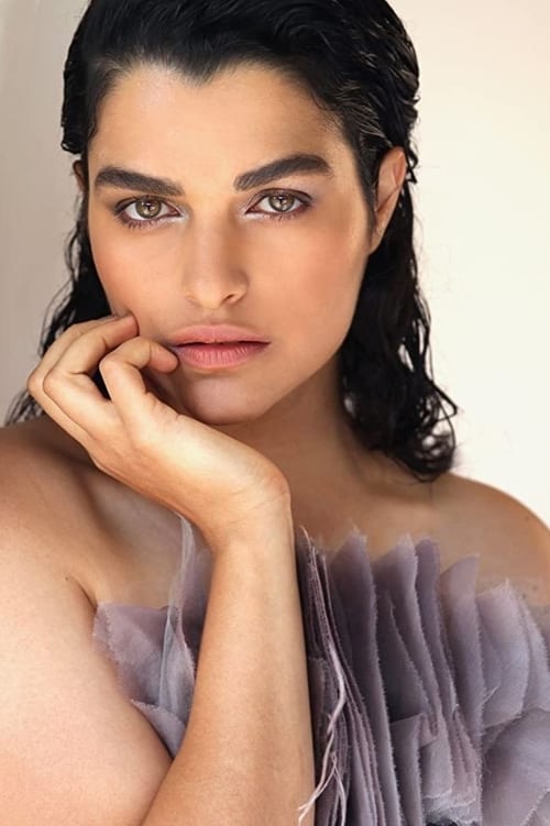 Picture of Eve Harlow