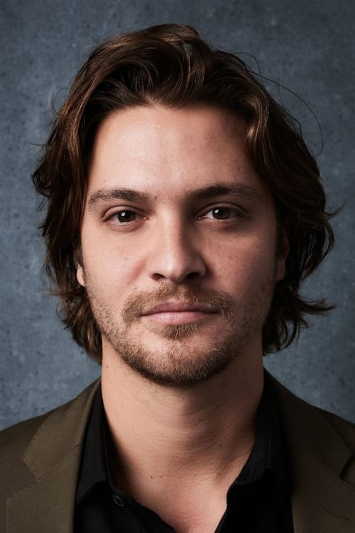 Picture of Luke Grimes