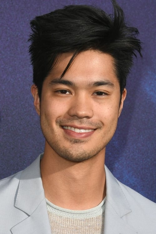 Picture of Ross Butler