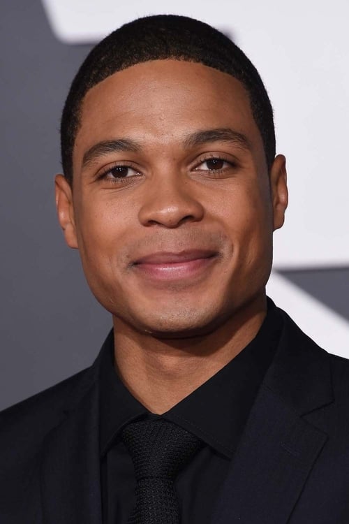 Picture of Ray Fisher