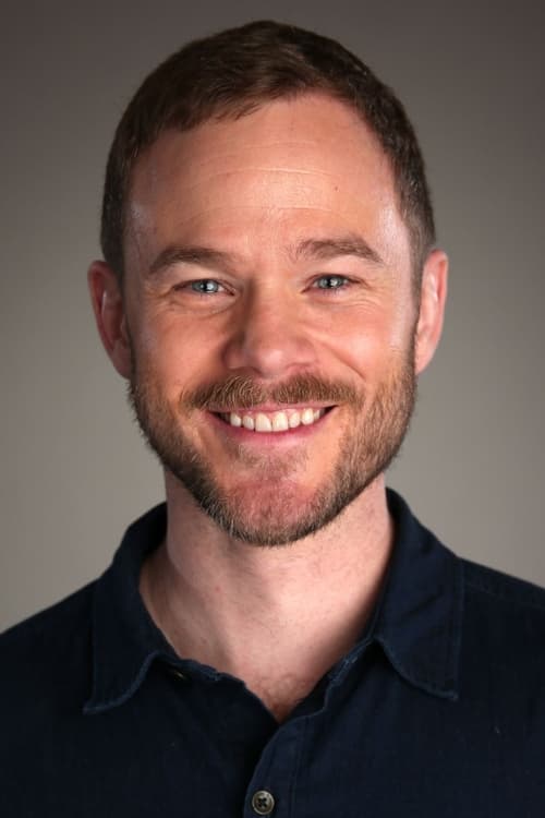 Picture of Aaron Ashmore