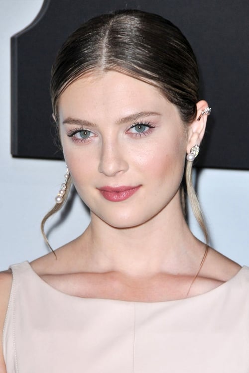 Picture of Zoe Levin