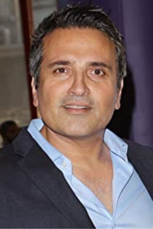 Picture of Adrian Askarieh