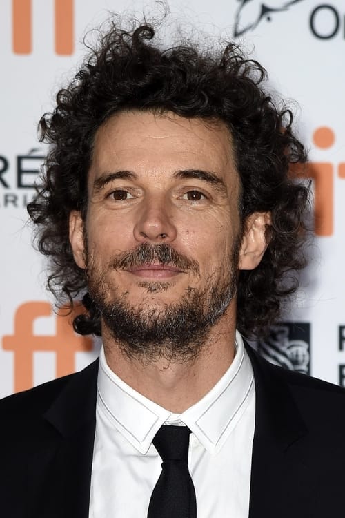 Picture of Garth Davis