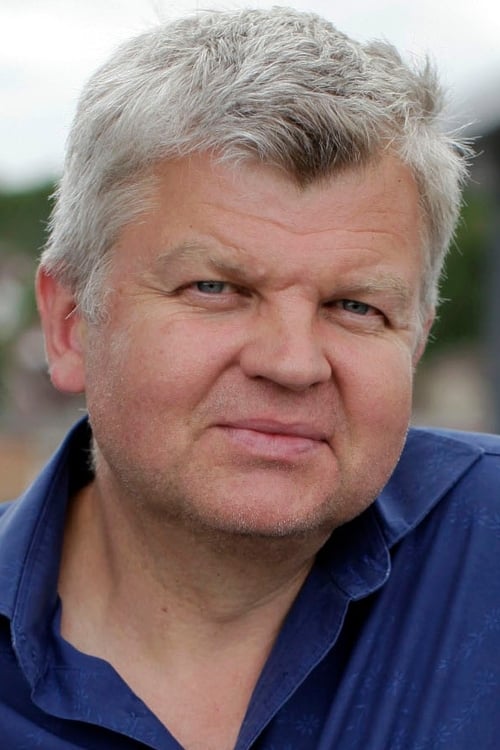 Picture of Adrian Chiles