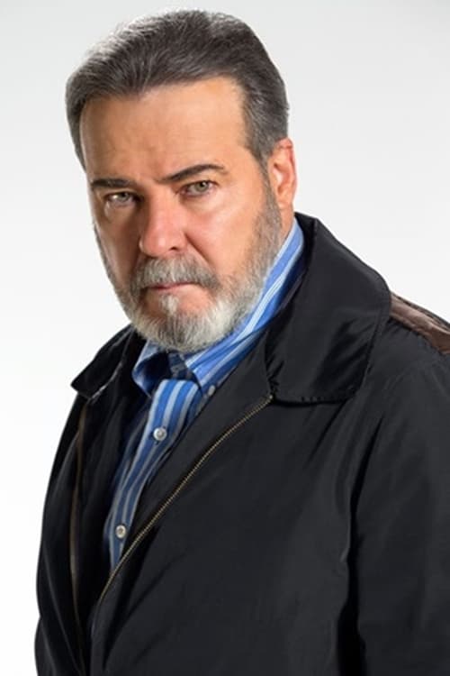 Picture of César Évora