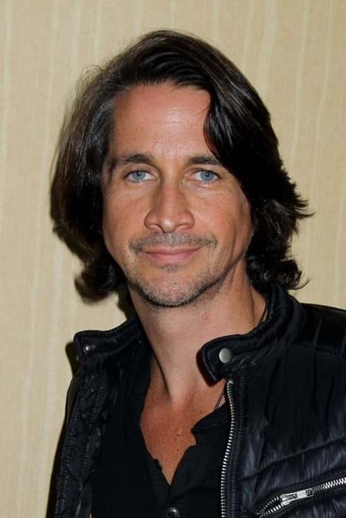 Picture of Michael Easton