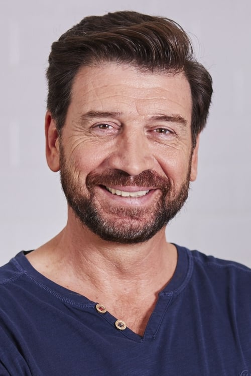 Picture of Nick Knowles