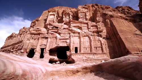 Still image taken from Petra: Secrets of the Ancient Builders
