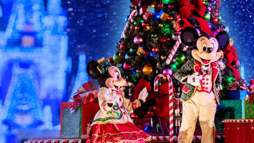 Still image taken from Decorating Disney: Holiday Magic
